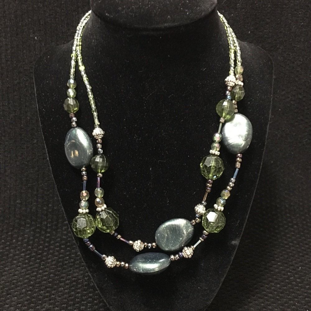 Short Double Strand Green Necklace